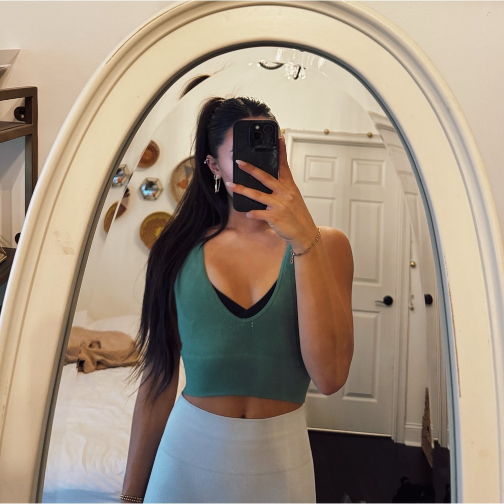 workout top